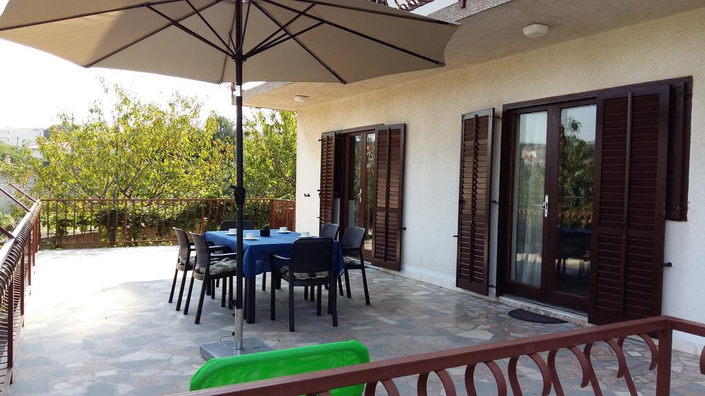 Apartman Dukic Apartment Trogir Luaran gambar